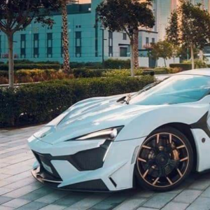 Dán phim cách nhiệt ô tô ảnh hưởng đến kính như thế nào?